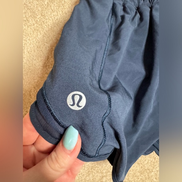 142. Lululemon Hotty hot short - Picture 4 of 7